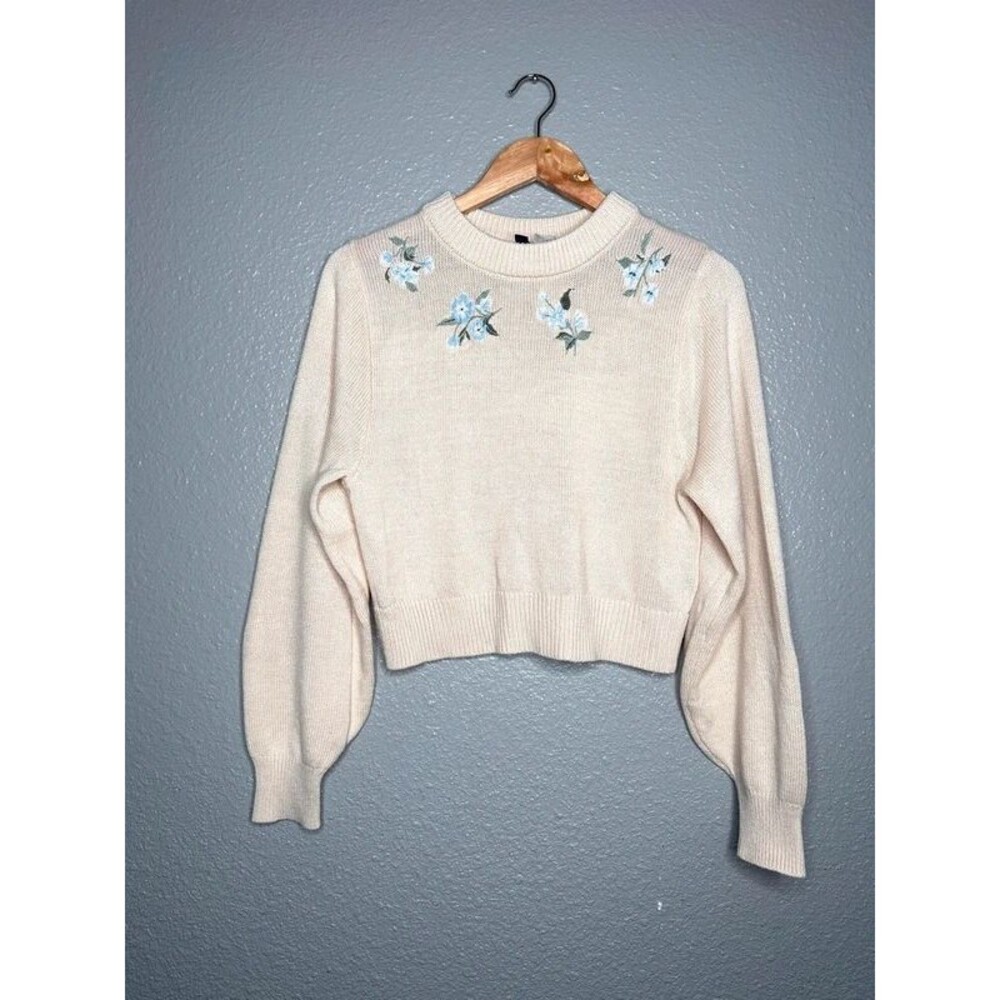 H&M divided Floral embroidered mock neck sweater cream XS